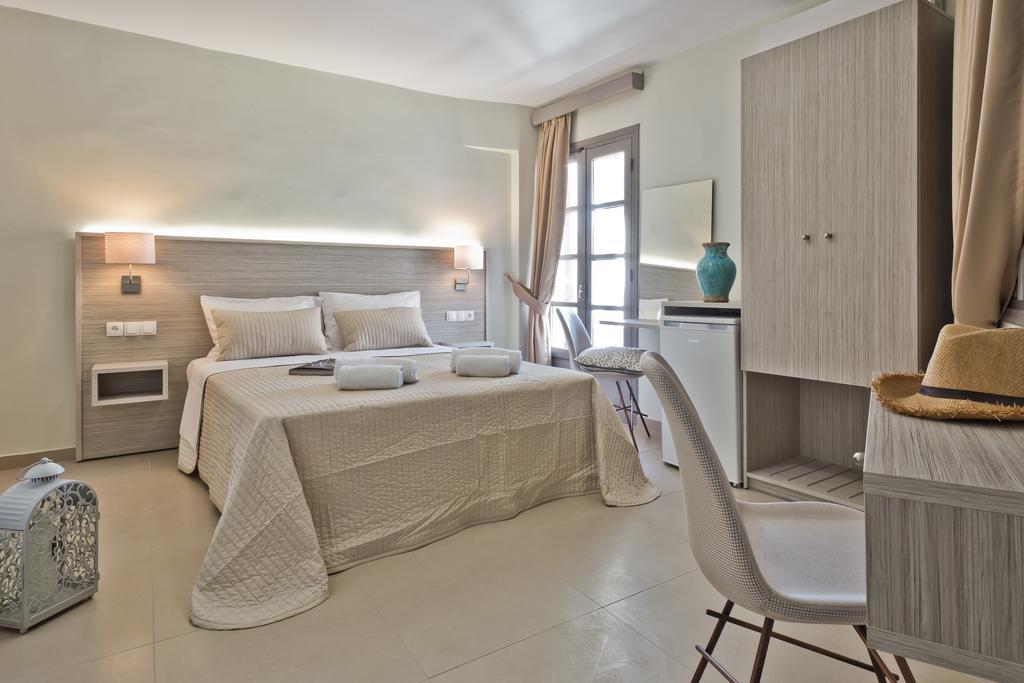 Nereus Luxurious Suites Karpathos Exterior photo